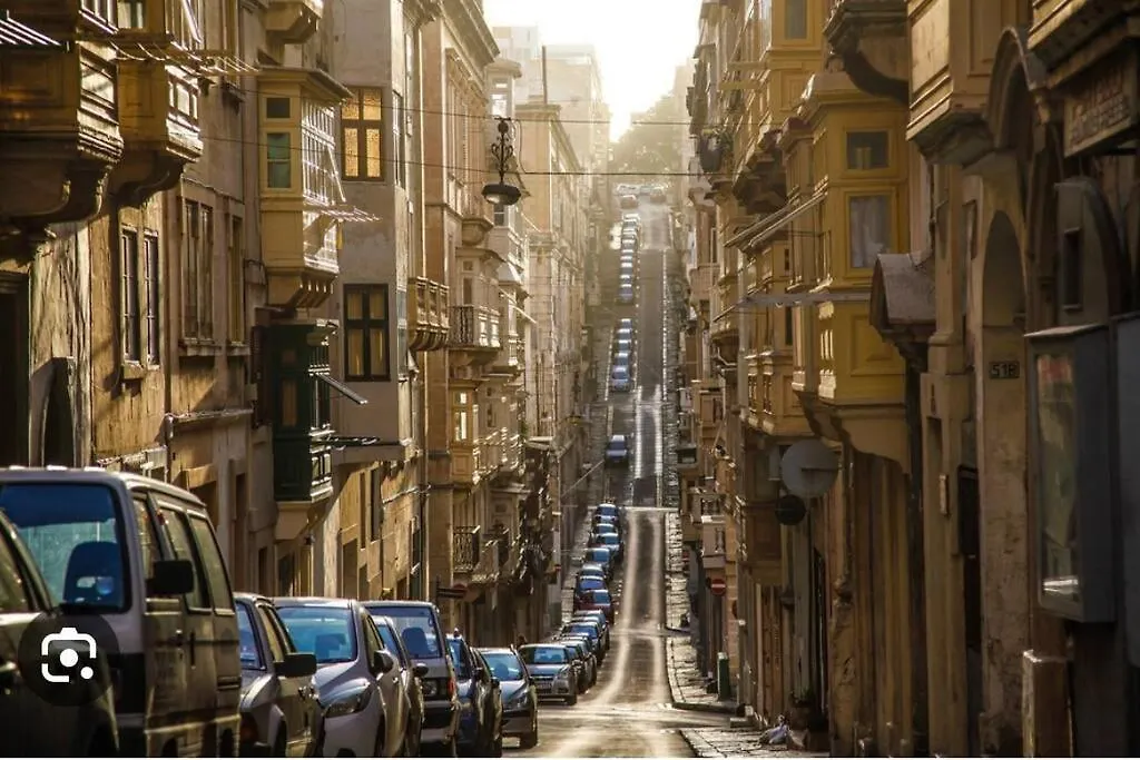Apartment Valletta Stylish City Pad